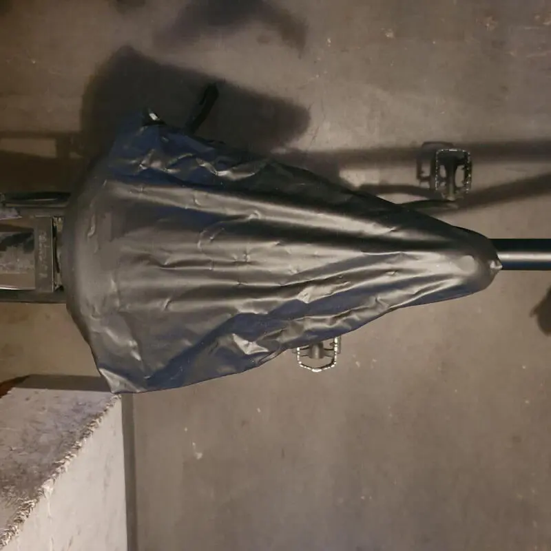 bicycle-seat-rain-cover